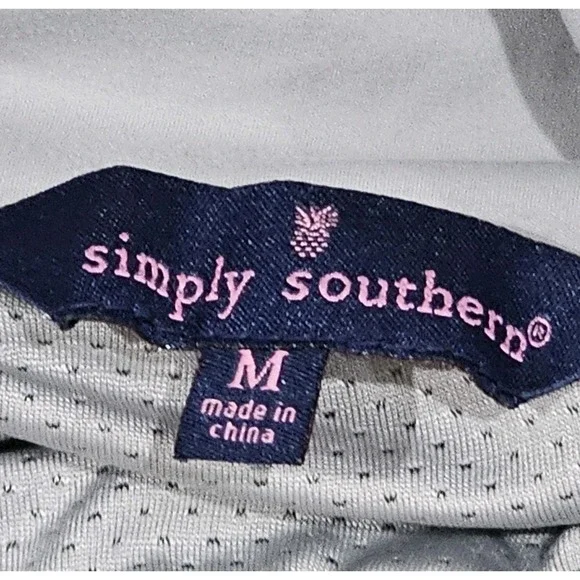 Simply Southern Gray 3.5" Lined Tech Workout Running Shorts Women's Medium - Picture 6 of 6